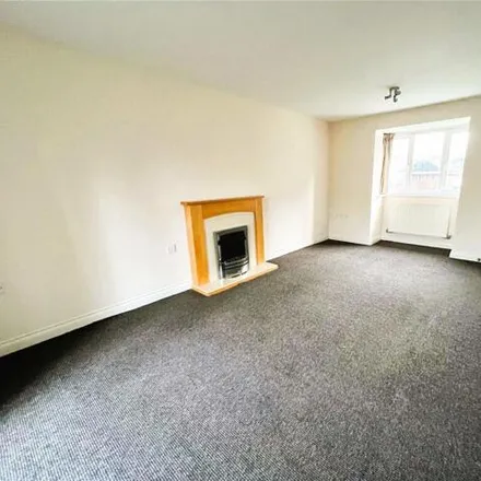 Image 3 - Clough Close, Middlesbrough, TS5 5DW, United Kingdom - Townhouse for sale