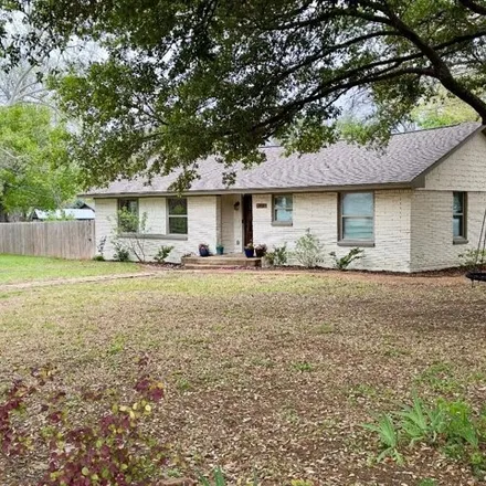 Image 1 - 735 North 42nd Street, Waco, TX 76710, USA - House for sale