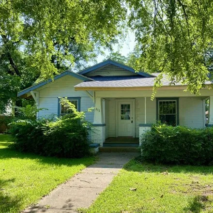 Buy this 3 bed house on 312 N Montgomery St in Clarksville, Arkansas