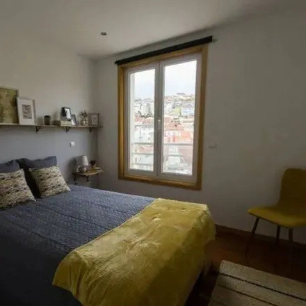Rent this 2 bed apartment on Coimbra