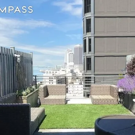 Rent this 3 bed condo on DUMBO Historic District in Pearl Street, New York