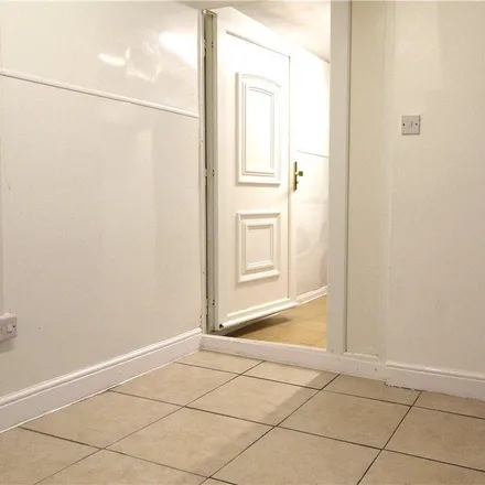 Image 7 - 1 Sycamore Avenue, London, W5 4LD, United Kingdom - Apartment for rent