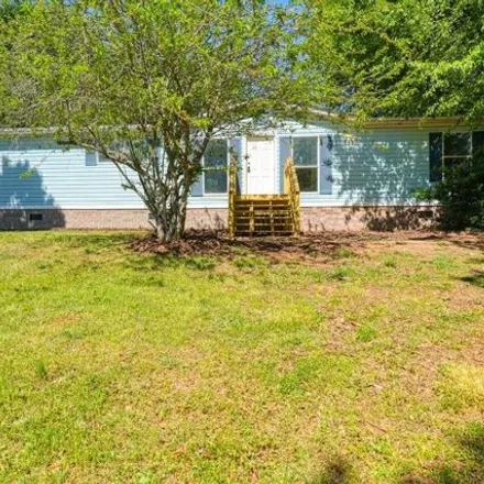 Buy this studio apartment on 124 Sulphur Springs Road in Chesnee, SC 29323