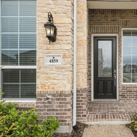 Image 3 - 4899 Shore Crest Drive, McKinney, TX 75070, USA - House for sale