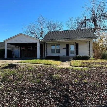 Buy this 3 bed house on 781 North Burns Street in Holdenville, OK 74848