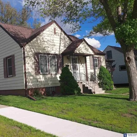 Buy this 2 bed house on 520 East 14th Street in York, NE 68467