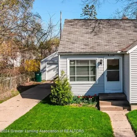 Buy this 3 bed house on 1609 West Mount Hope Avenue in Lansing, MI 48910