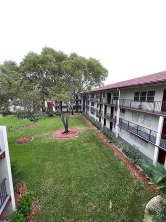 Rent this 2 bed condo on 150 Southwest 134th Way in Pembroke Pines, FL 33027
