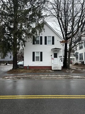 Buy this studio house on 168 Summer Street in Auburn, ME 04210