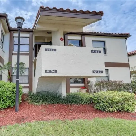 Buy this 2 bed condo on 6119 Willowpointe Circle in Orlando, FL 32822