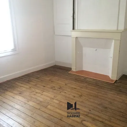 Rent this 3 bed apartment on 25 Avenue Jean Jaurès in 86100 Châtellerault, France