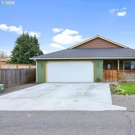 Buy this 3 bed house on 658 4th Avenue in Dallesport, Klickitat County