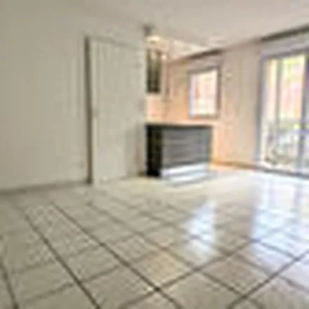 Image 6 - 113 Avenue de la Gineste, 12000 Rodez, France - Apartment for rent