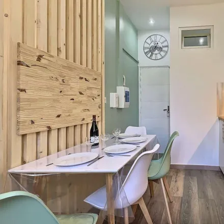 Rent this 1 bed apartment on Rue de Provence in 84000 Avignon, France