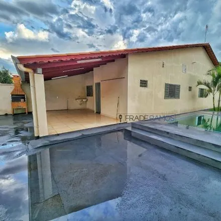 Rent this 3 bed house on Rua Virgilina Fernandes de Morais in Jardim Dom Bosco 2ª Etapa, Aparecida de Goiânia - GO