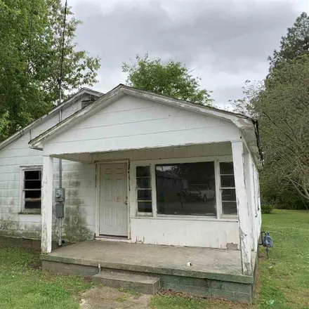 Buy this 2 bed house on 1869 Curry Street in Dyersburg, TN 38024