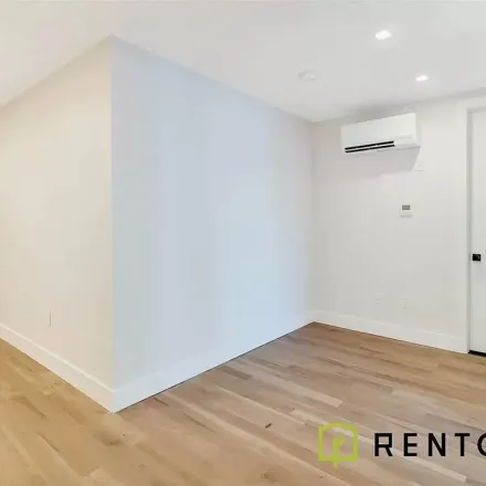 Image 6 - 415 Manhattan Avenue, New York, NY 11222, USA - Apartment for rent