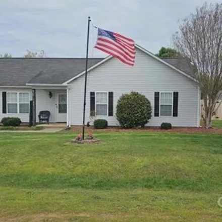 Buy this 3 bed house on 744 Faith Street in Oakboro, Stanly County