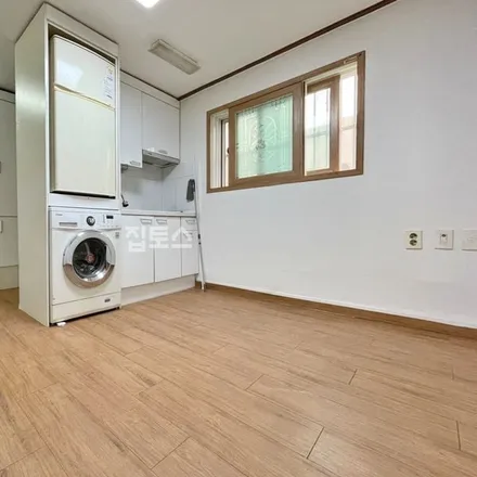 Rent this studio apartment on 서울특별시 관악구 봉천동 1604-5