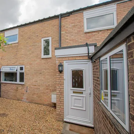 Rent this 1 bed room on 109 Hazelwood Close in Cambridge, CB4 3SP