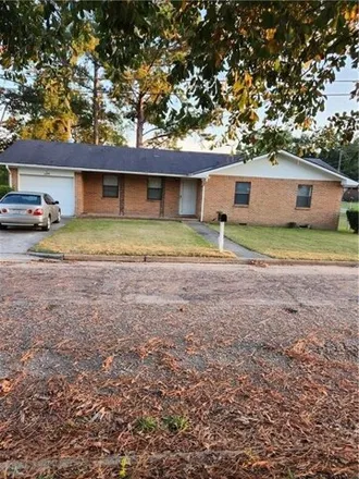 Buy this 3 bed house on 3307 Hanna Street in Tuskegee, AL 36083