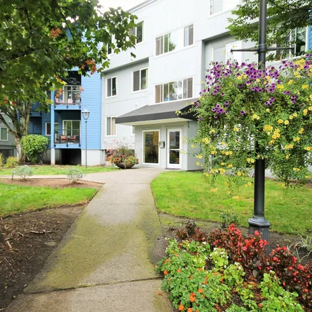 Buy this 2 bed condo on 8720 Southwest Tualatin Road in Tualatin, OR 97062