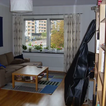 Rent this 3 bed apartment on Norra Gubberogatan 6 in 416 63 Gothenburg, Sweden