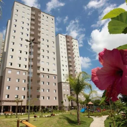 Buy this 2 bed apartment on Avenida Presidente Getúlio Vargas in Parque Brasil, Jacareí - SP
