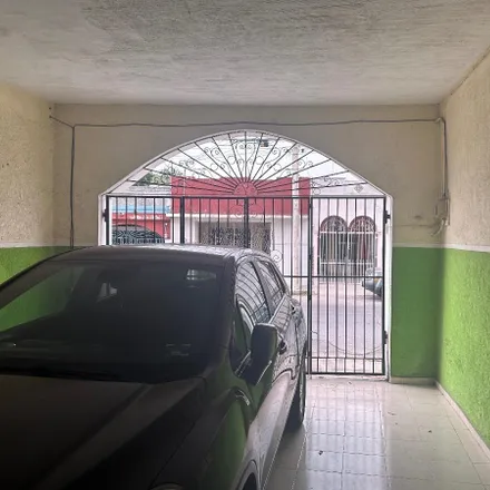 Buy this studio house on Calle 70 in 97000 Mérida, YUC