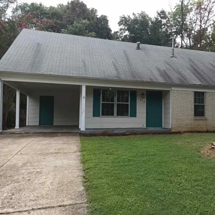 Buy this 5 bed house on 515 Pearson Drive in Jackson, TN 38305
