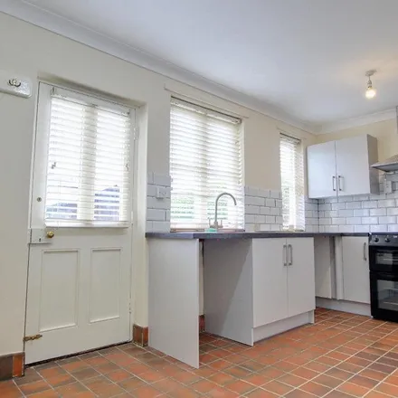 Image 4 - Robert Wood Avenue, Beverley, HU17 8HH, United Kingdom - House for rent