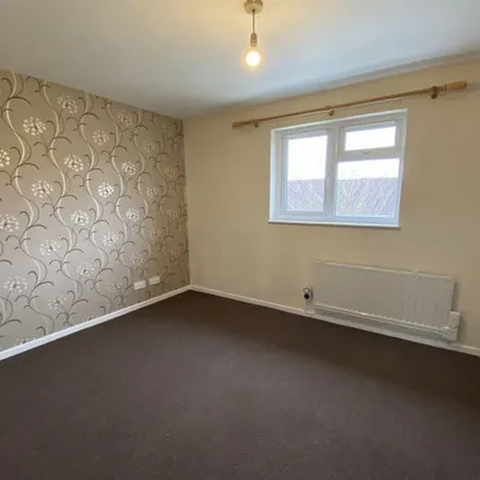 Rent this 2 bed apartment on 40 Dean Close in Wollaton, NG8 2BX