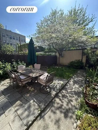 Image 2 - 91 N Henry St, Brooklyn, New York, 11222 - House for rent