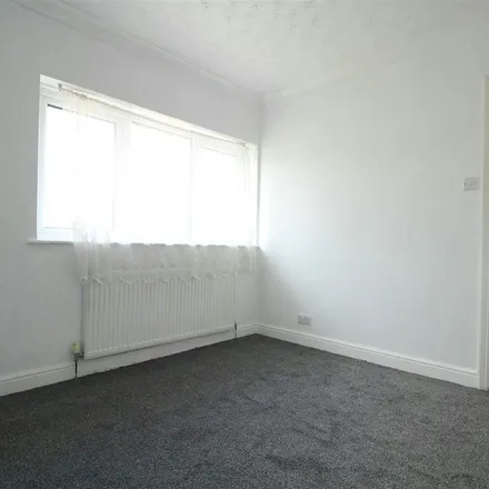 Image 4 - Highwood Avenue, Beechdale Road, Nottingham, NG8 3AJ, United Kingdom - Townhouse for rent