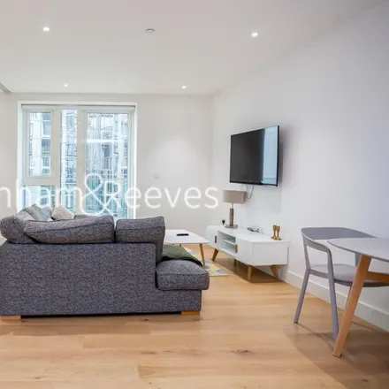 Image 5 - Ariel House, 144 Vaughan Way, London, E1W 2AG, United Kingdom - Apartment for rent