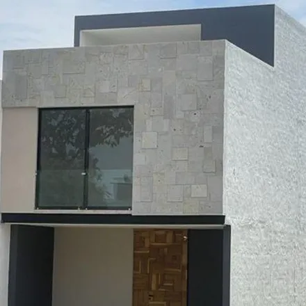 Buy this 3 bed house on Avenida Madeiras 202 in Bosques del Encino, 45203 Zapopan