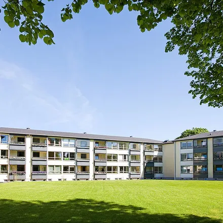 Rent this 4 bed apartment on Bakkehave 8 in 2970 Hørsholm, Denmark