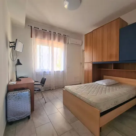 Image 3 - PENNY, Viale Crotone, Catanzaro CZ, Italy - Apartment for rent