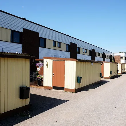 Rent this 3 bed apartment on Vretasvägen in 818 34 Valbo, Sweden
