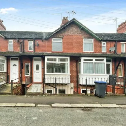 Buy this 4 bed townhouse on Sandon Street in Leek, ST13 5QR
