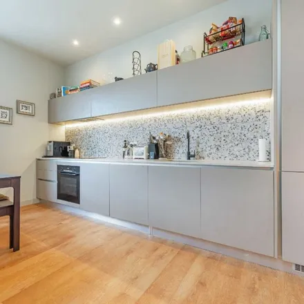 Rent this 1 bed apartment on Kynaston Avenue in London, N16 0DA