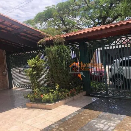 Buy this 2 bed house on Rua Doutor Carlos Chagas in Vila Galvão, Guarulhos - SP