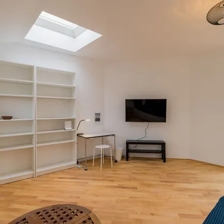 Rent this 3 bed apartment on Reichenberger Straße 75 in 10999 Berlin, Germany