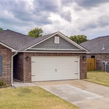 Buy this 3 bed house on 7400 East 131st Street South in Bixby, OK 74008