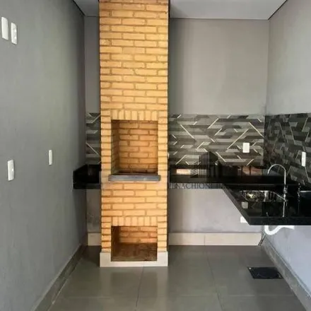 Buy this 3 bed house on Rua Valdemar Martins in Jardim Amélia, Santa Bárbara d'Oeste - SP