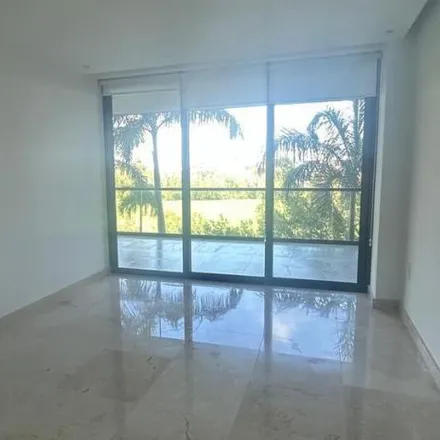 Rent this 3 bed apartment on Colegio de Bachilleres Plantel "Cancún 2" in Calle 28 Poniente, 77538 Cancún