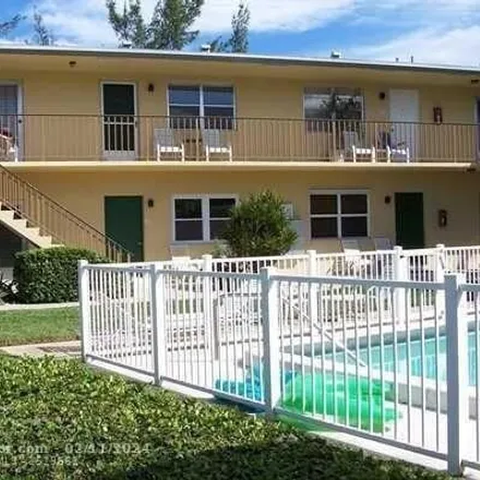 Buy this 1 bed condo on 3278 Northeast 13th Street in Country Club Isles, Pompano Beach