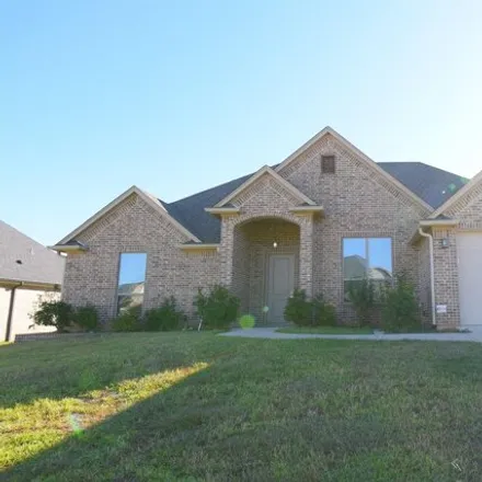 Rent this 3 bed house on Harpers Ridge Lane in Tyler, TX 75703