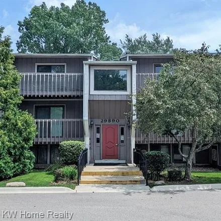 Buy this 1 bed condo on 29890 West 12 Mile Road in Farmington Hills, MI 48334