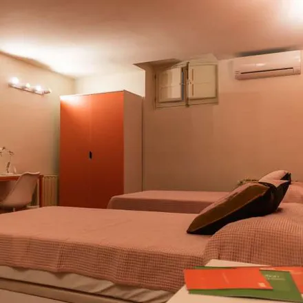 Image 4 - Duquesa Bed & Breakfast, Calle Duquesa, 10, 18001 Granada, Spain - Apartment for rent